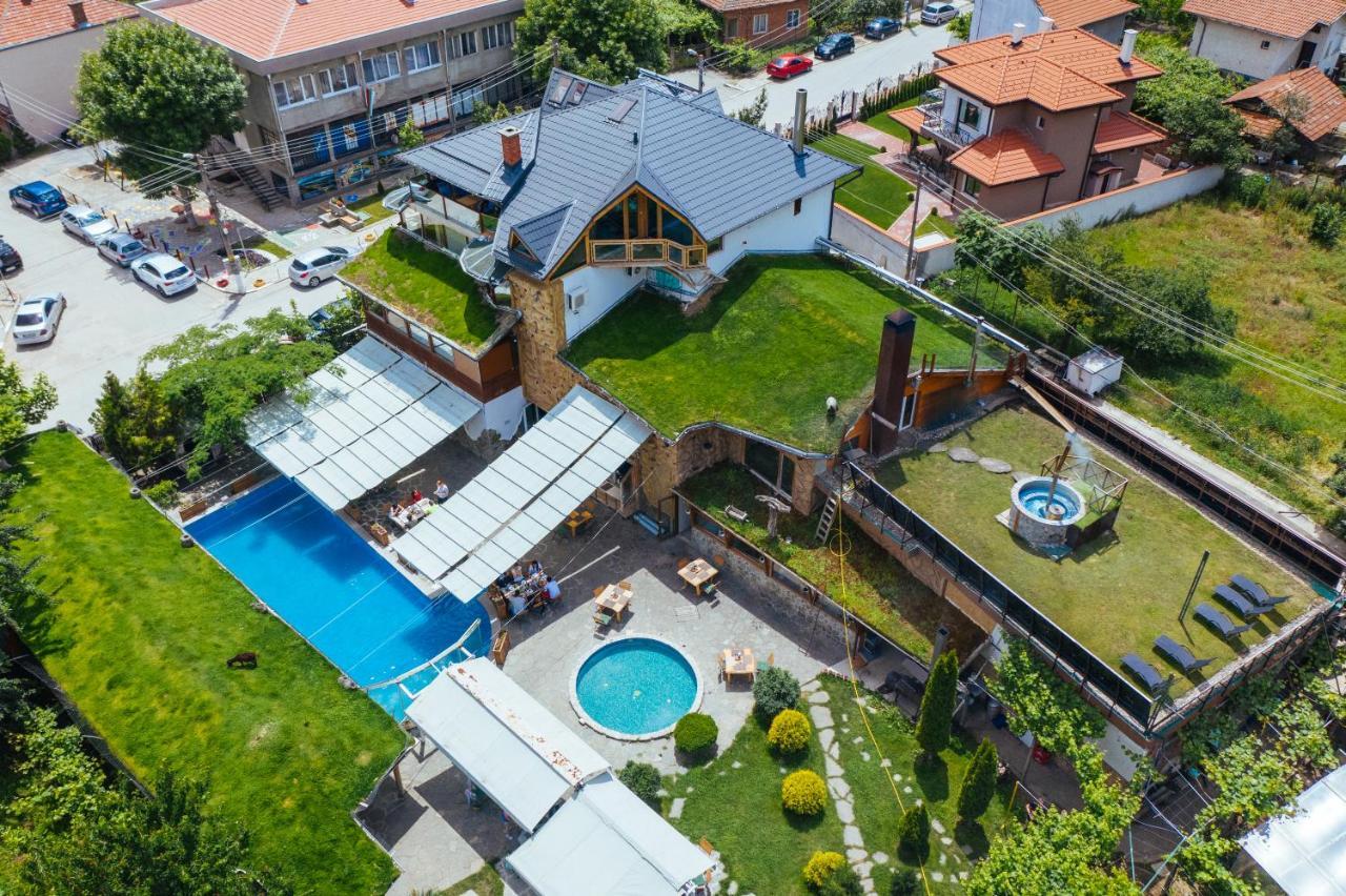 Tihiat Kut Complex Hotel Kjusztendil Kültér fotó