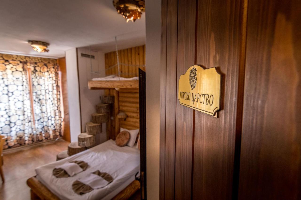 Tihiat Kut Complex Hotel Kjusztendil Kültér fotó
