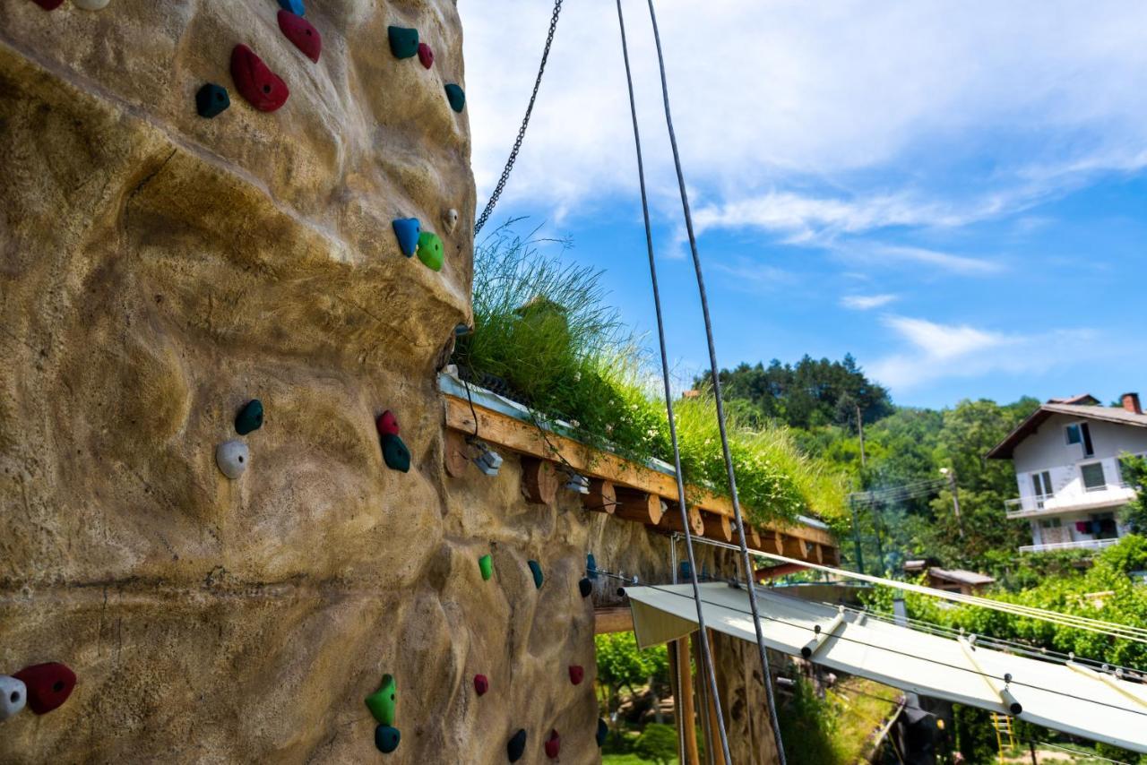 Tihiat Kut Complex Hotel Kjusztendil Kültér fotó