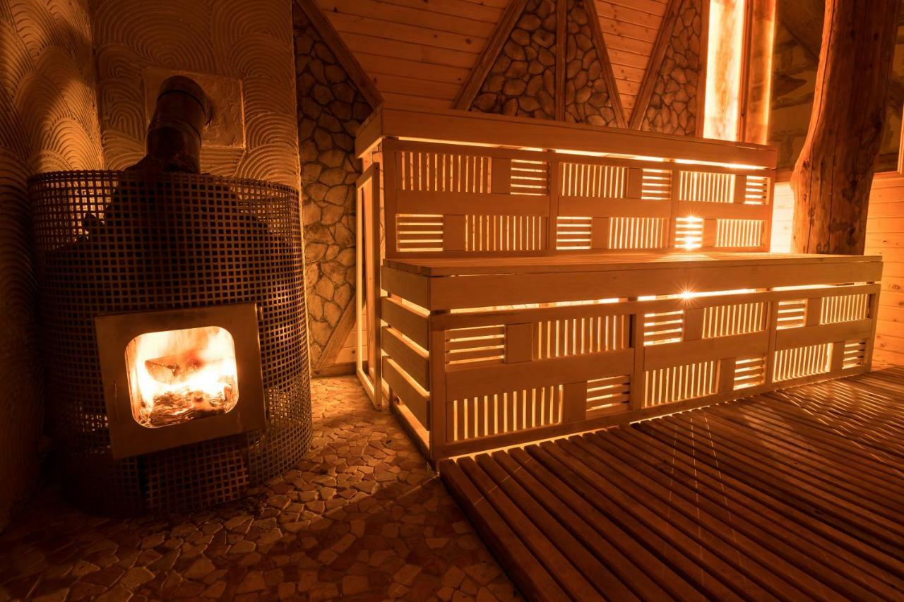 Tihiat Kut Complex Hotel Kjusztendil Kültér fotó